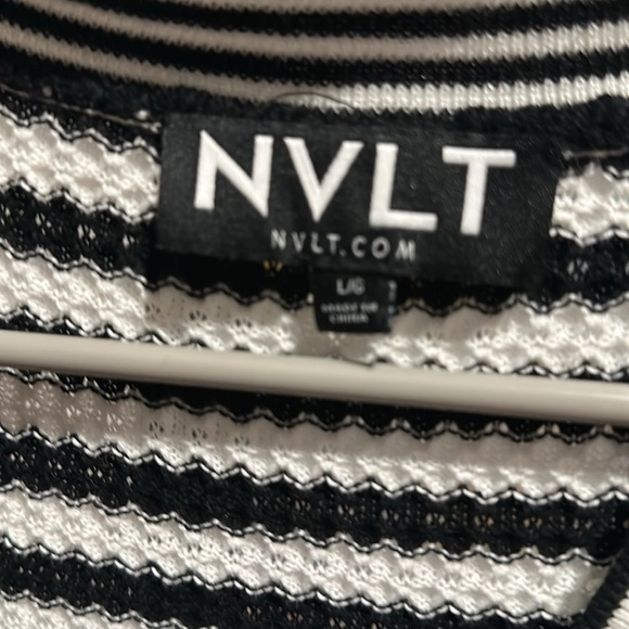 NVLT Black and White V-Neck Sweater with Bold Stripes - Picture 3 of 4